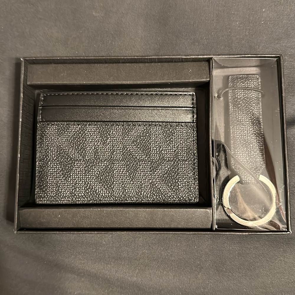 Michael Kors Card Holder Wallet